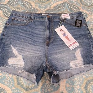 Size 17/33 shorts